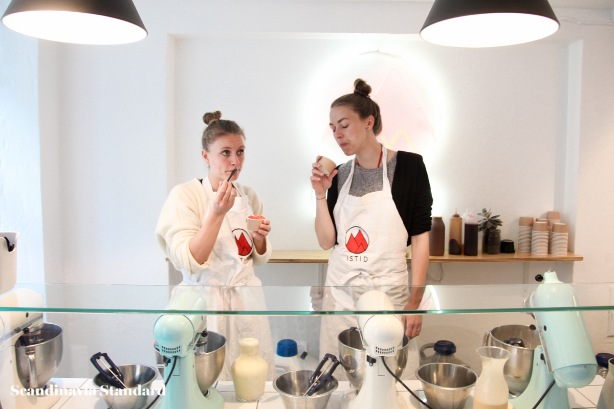 Nina and Anniken at Istid Copenhagen - Nitrogen Icecream | Scandinavia Standard