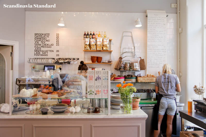 Pom & Flora Counter Breakfast Brunch in Stockholm | Scandinavia Standard