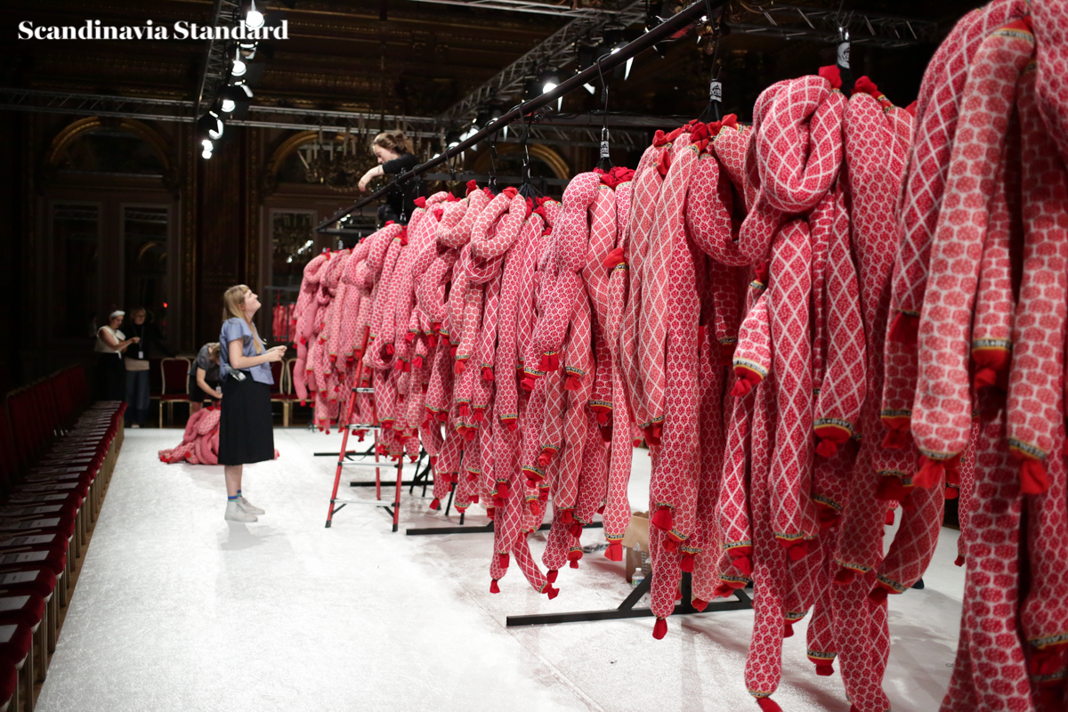 Henrik Vibskov SS17 Paris Fashion Week Men's - J56B2965