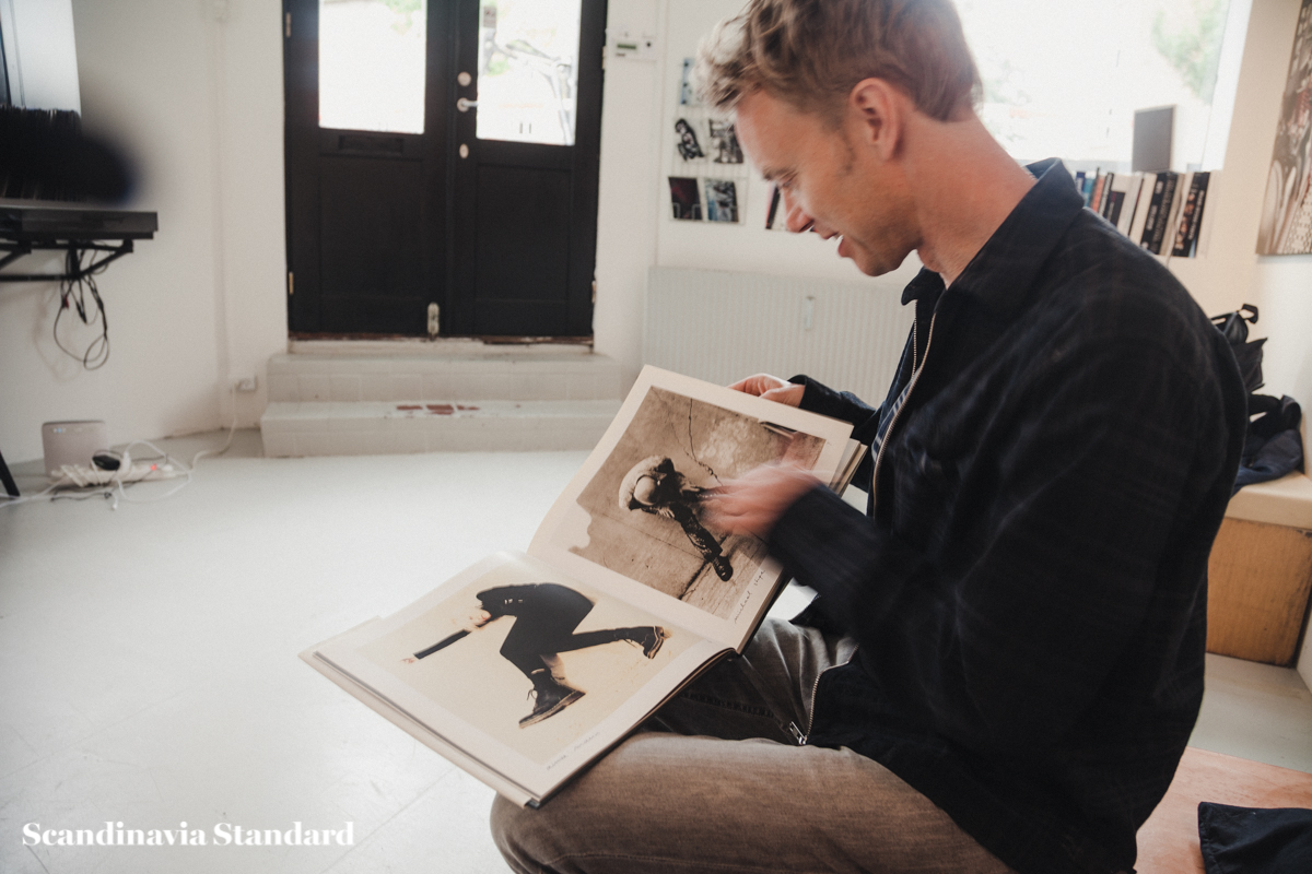 soren-solkaer-in-his-studio-freya-mcomish-scandinavia-standard