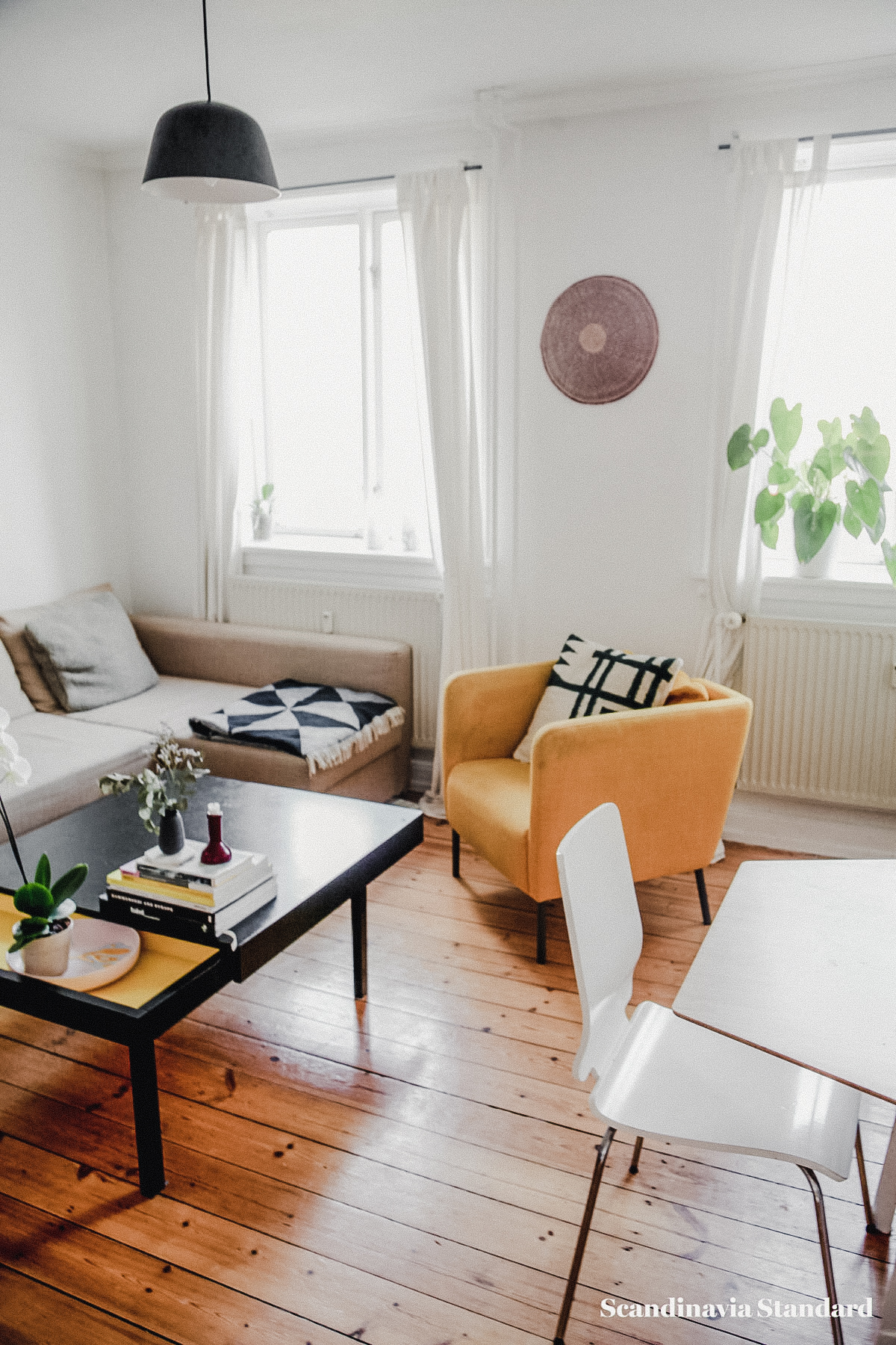 the-white-room-rebeccas-nordvest-apartment-copenhagen-interiors-scandianvia-standard-7578