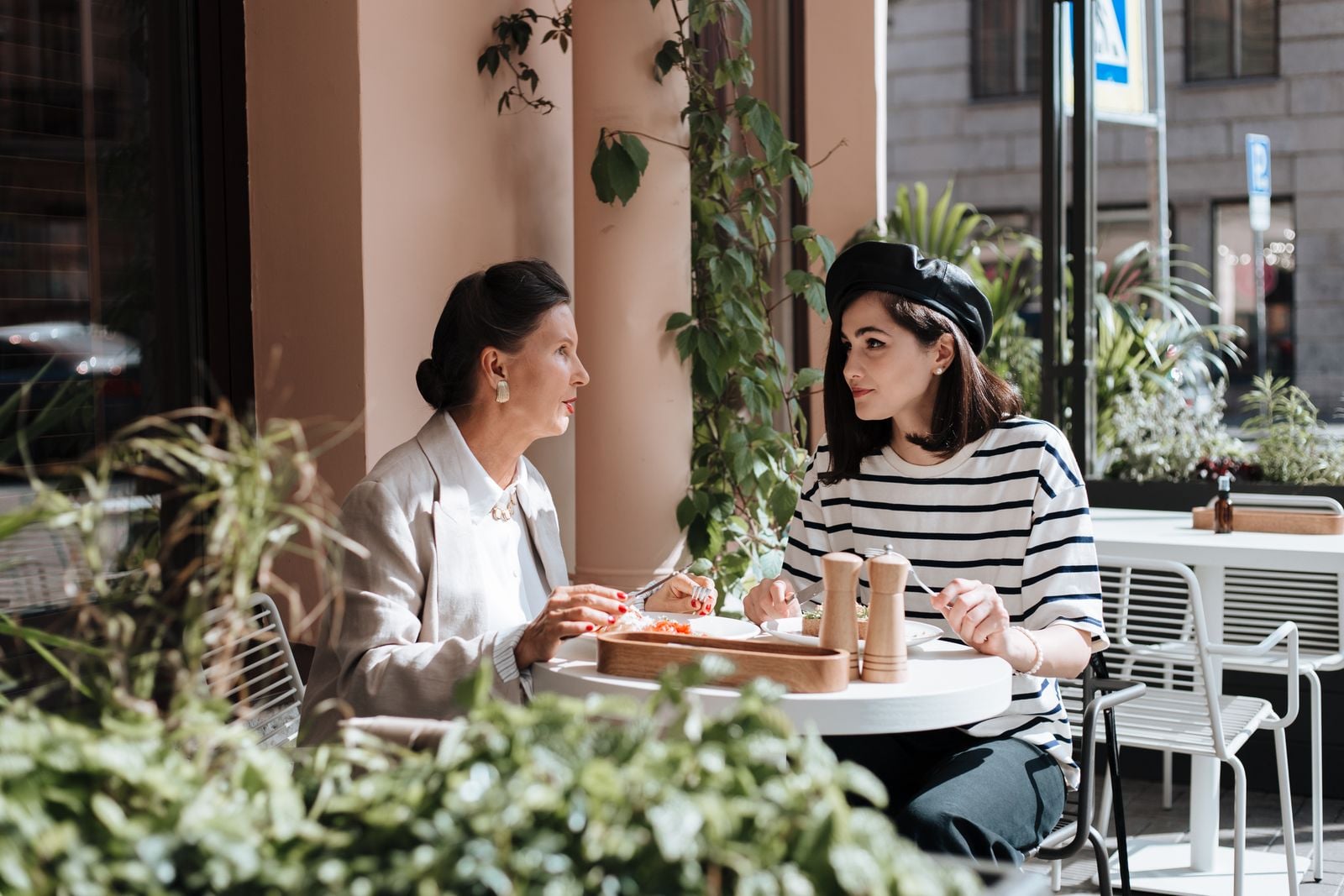 adult daughter parent coffee